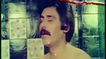 Steamy Turkish Couple Gets Cozy With Kissing And Boobs