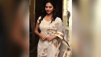 Married Telugu Aunty Indulges In Phone Sex With Younger Lover
