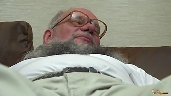Grandpa Achieves Ultimate Pleasure Through Oral Sex And Cum Exchange With His Naughty Partner