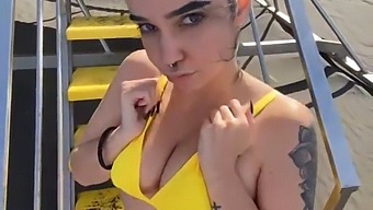 Check Out This Beach Babe Heating Up Bathers #Kodabratz