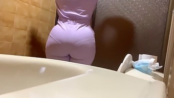 Amateur Captures Bbw Nurse In Steamy Bathroom Encounter